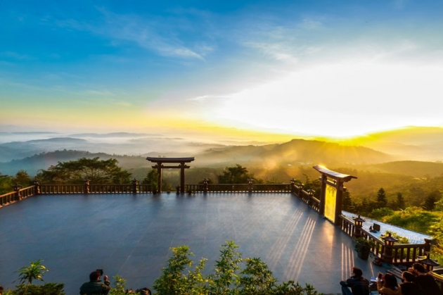 Tour Bảo Lộc - Thác Damb'ri - Đồi chè Tâm Châu 2N1Đ