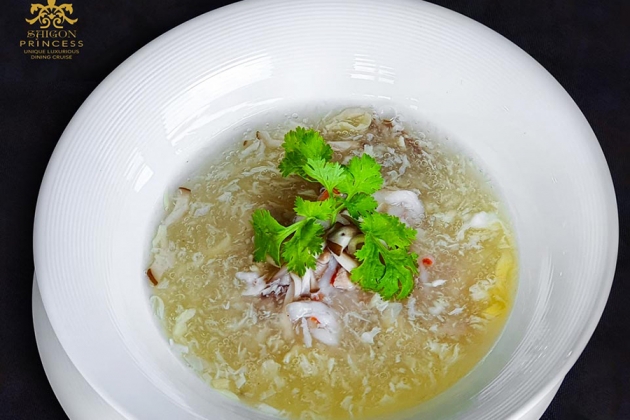 Tour du ngoạn sông Sài Gòn và set menu 03 món - Tàu 5 sao Saigon Princess