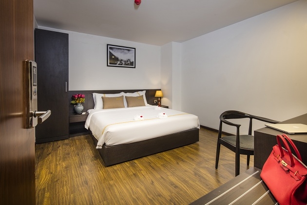 Khách sạn Meriton Nha Trang