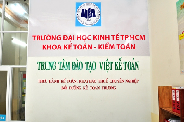 Kế toán trưởng 11 chuyên đề - Đại học Kinh tế Tp. Hồ Chí Minh