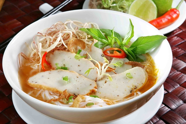Rượu tiệc nổi ở Bình Ba