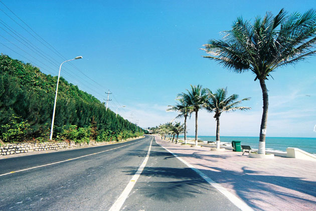 Tour Mũi Né - Lâu đài rượu vang RD 2N1Đ