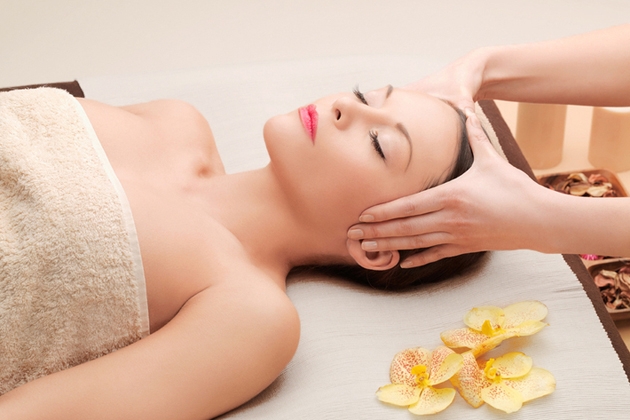 Massage body thư giãn kết hợp đá nóng tại Tâm Đan Fitness Yoga & Spa Centre