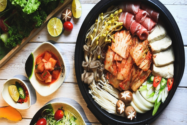 Buffet nướng lẩu Hàn Quốc thượng hạng cho 04 người tặng Pepsi tại Nhà hàng Sariwon