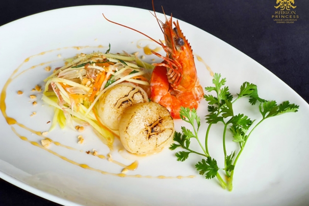 Tour du ngoạn sông Sài Gòn và set menu 04 món - Tàu 5 sao Saigon Princess