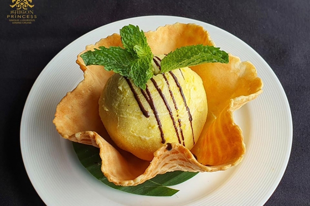 Tour du ngoạn sông Sài Gòn – Tàu 5 sao Saigon Princess - Bữa tối set menu cho trẻ em 06 - 11 tuổi
