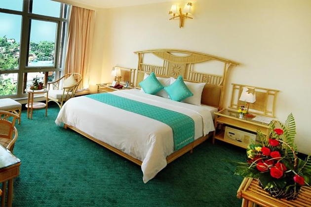 Khách sạn Green Huế