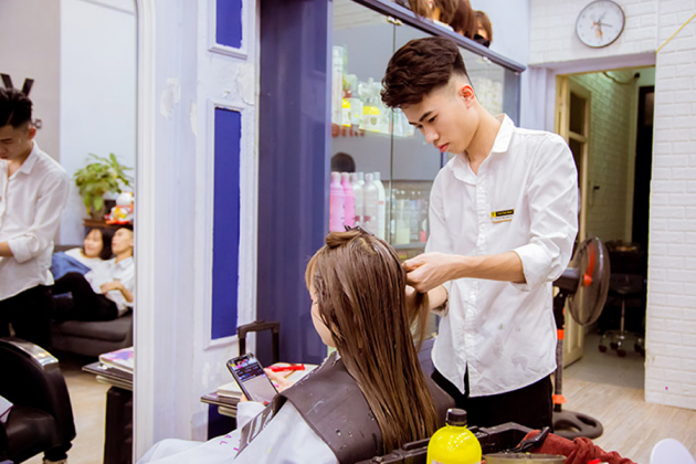 Trọn gói dịch vụ làm tóc cao cấp tại V.Next Hair Salon