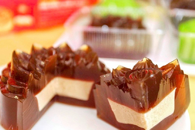 Combo 10 Su que nhân đào và 02 bánh rau câu nhân Flan - Trang Cake’s