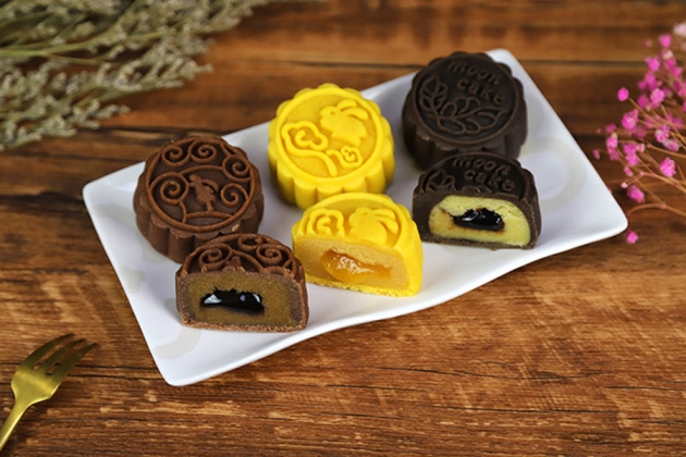 Hệ Thống Lafeve Bakery - Combo 02 Bánh Trung Thu 160gr và 04 Cây Bánh 60gr