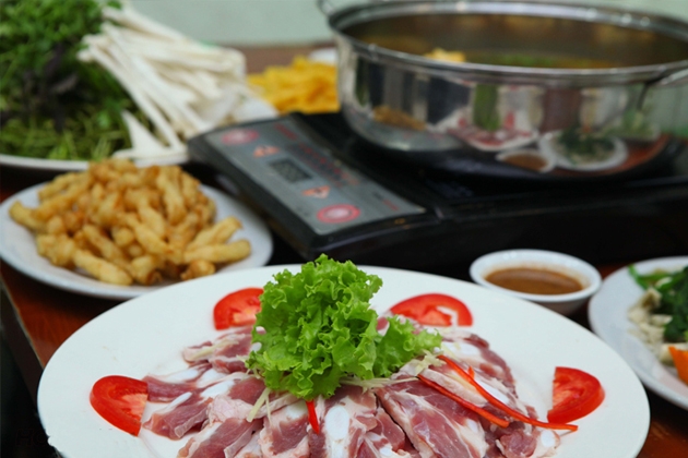 Lẩu Nấm riêu cua sườn sụn - Nhà hàng Nấm Đại Việt