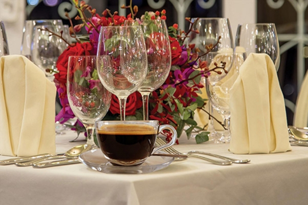 Tour du ngoạn sông Sài Gòn và set menu 03 món - Tàu 5 sao Saigon Princess
