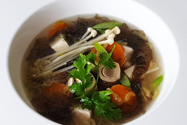 Tour du ngoạn sông Sài Gòn và set menu chay 04 món - Tàu 5 sao Saigon Princess
