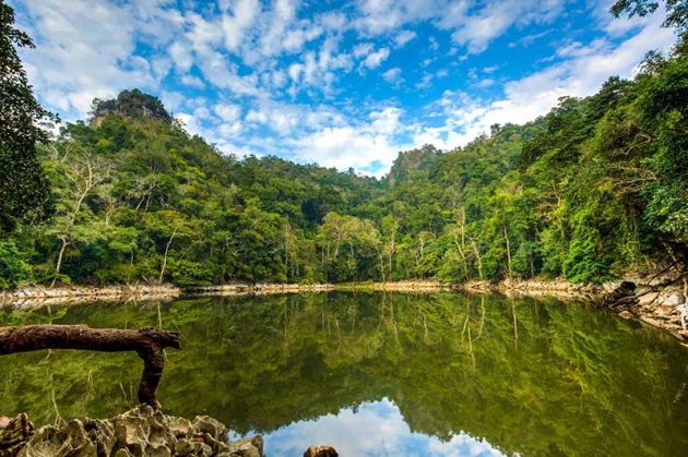 Du ngoạn Hồ Ba Bể - Hà Giang - Cao nguyên đá - Hang Lùng Khúy (4N3Đ)