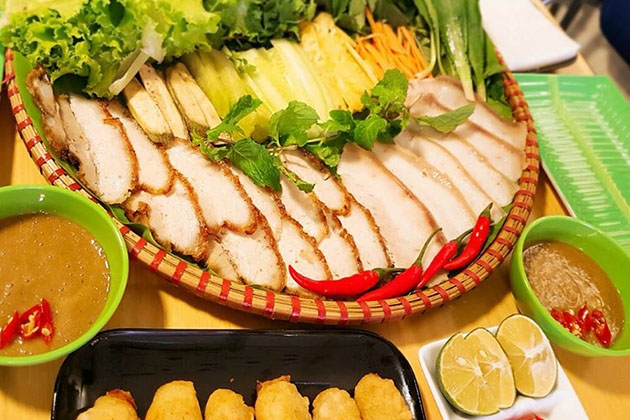 Bánh tráng cuốn thịt heo dành cho 02 - 03 người tại Nhà hàng KOK House