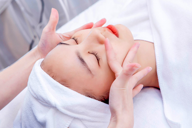 Chăm sóc da căng bóng cấp ẩm detox cho làn da bằng công nghệ Aqua H2O2 tại Yến Nhi Spa