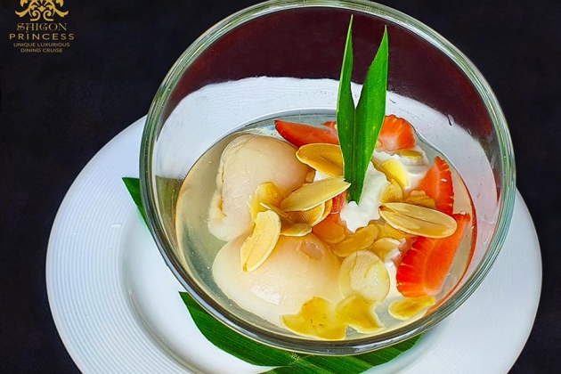 Tour du ngoạn sông Sài Gòn và set menu 03 món - Tàu 5 sao Saigon Princess
