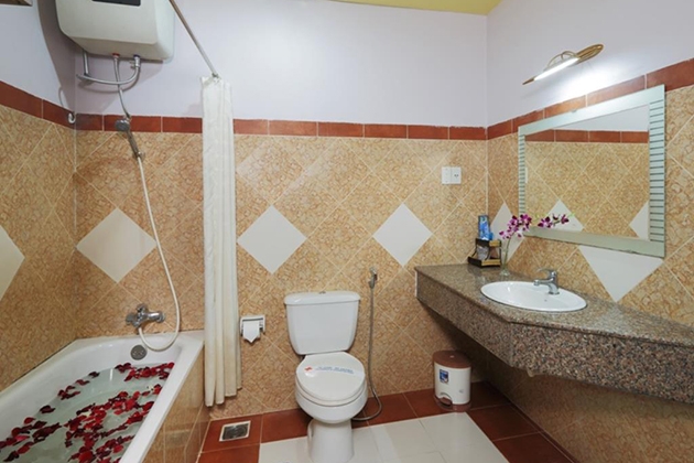 Nha Trang Beach Hotel 3 sao