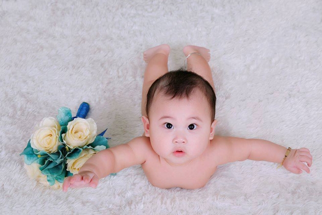 Trọn gói chụp ảnh cho bé yêu tại Amy Studio - Tặng ảnh ép gỗ để bàn