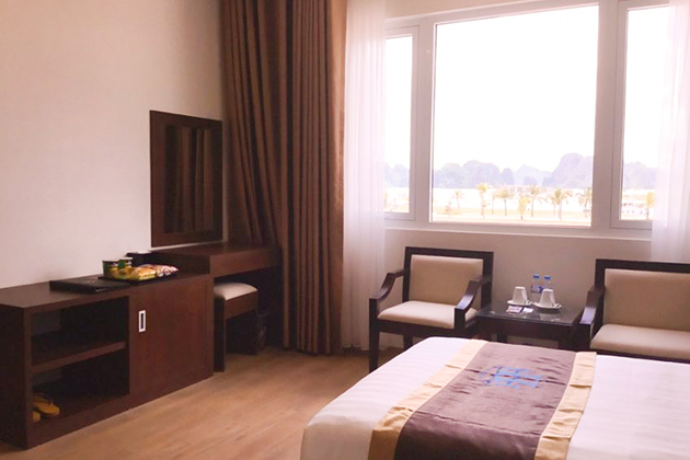 Hạ Long Harbour Hotel