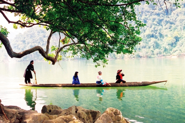 Tour du lịch Bản Giốc – Ngườm Ngao