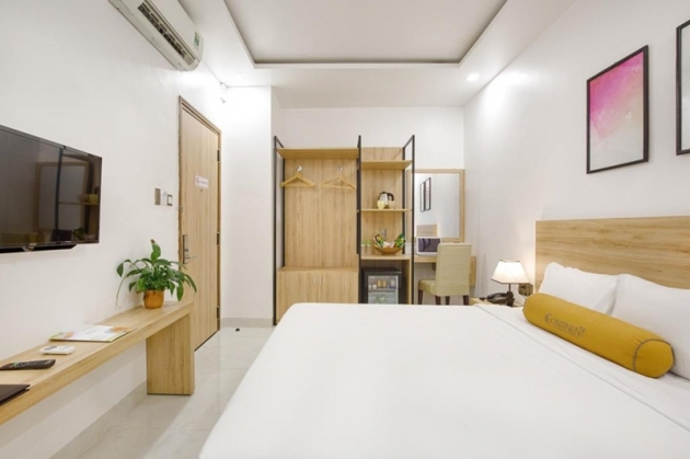 Khách sạn Cotinent 3 sao