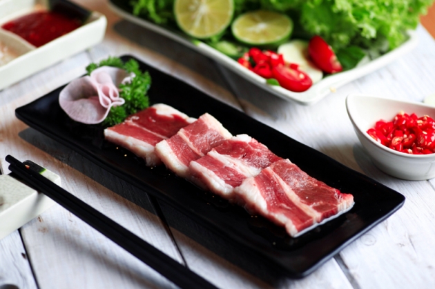 Buffet nướng lẩu Hàn Quốc thượng hạng cho 04 người tặng Pepsi tại Nhà hàng Sariwon