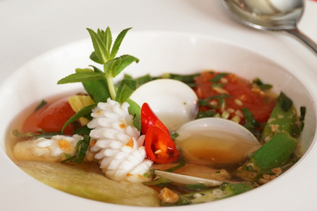 Tour du ngoạn sông Sài Gòn và set menu 04 món - Tàu 5 sao Saigon Princess