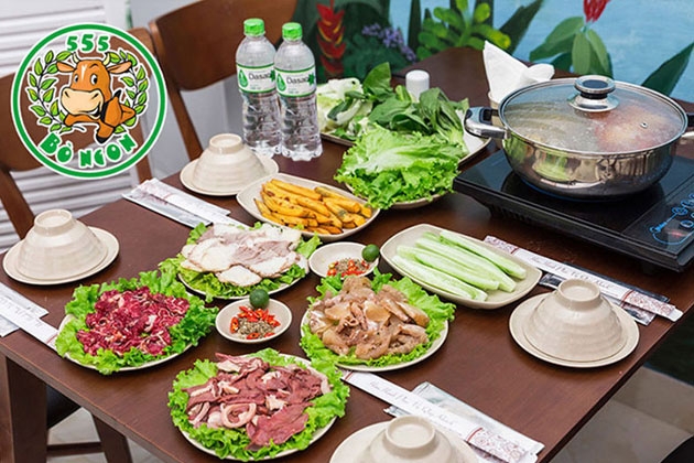Set bò nhúng dấm hấp dẫn dành cho 4 -6 người tại hệ thống 555 Set Bò Nhúng Dấm Hấp Dẫn Dành Cho 4 -6 Người Tại Hệ Thống 555