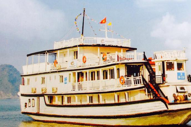 Du thuyền Golden Bay Cruise 3* 2N1Đ: Tham quan Vịnh Hạ Long