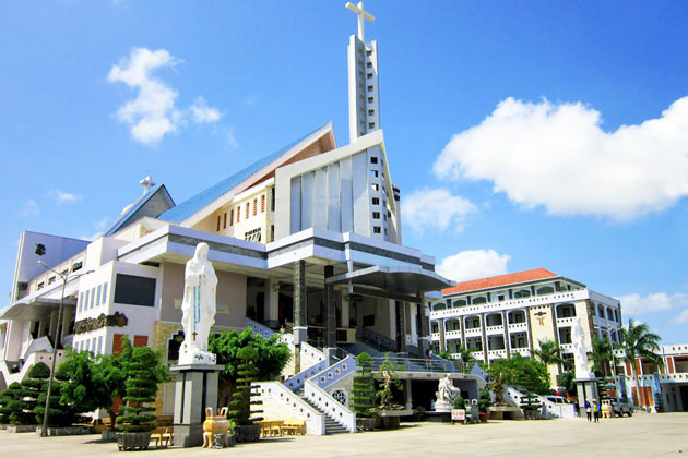 Tour Bạc Liêu: Viếng Nhà thờ Cha Diệp + Đức Mẹ Nam Hải + Chùa Xiêm Cán, Chén Kiểu 1N1Đ