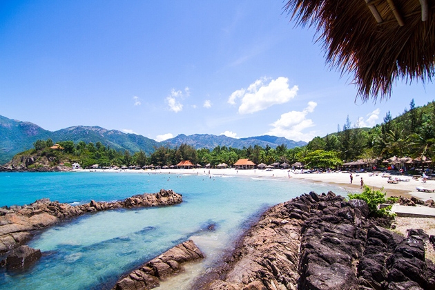 Tour Nha Trang 3N3Đ: KDL đẳng cấp 4 sao Diamond Bay - Bãi tắm Nhũ Tiên