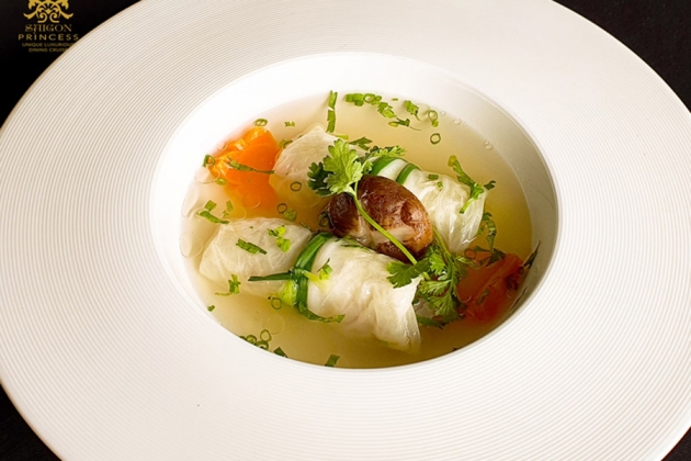 Tour du ngoạn sông Sài Gòn và set menu 05 món - Tàu 5 sao Saigon Princess