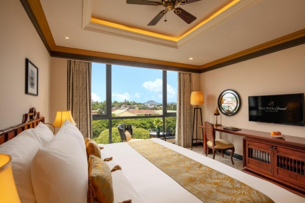 khach-san-Silk-Path-Grand-hotel-hue