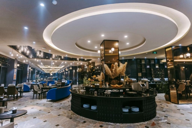sapa-charm-hotel-phuc-vu-bua-sang