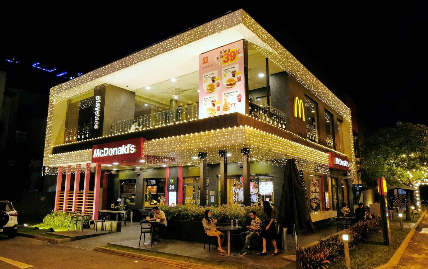 khong-gian-nha-hang-mcdonalds