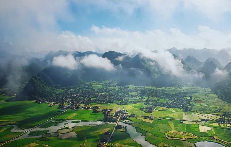lung-van-hoa-binh