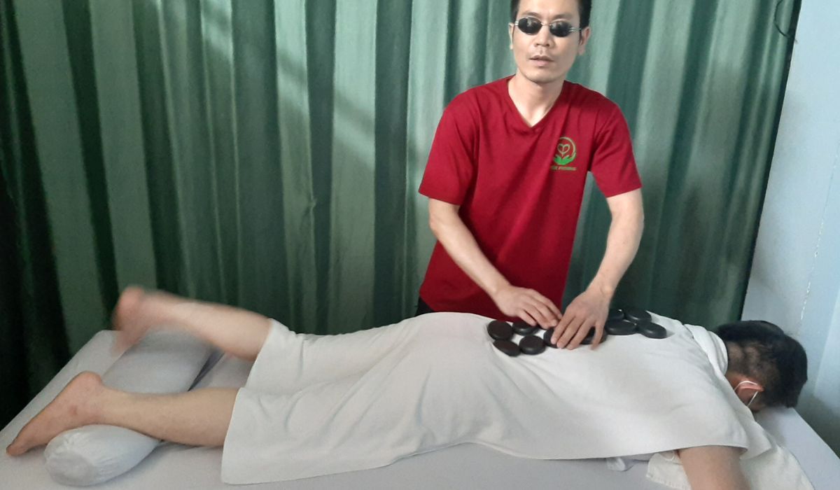 massage-khiem-thi-quoc-phuong