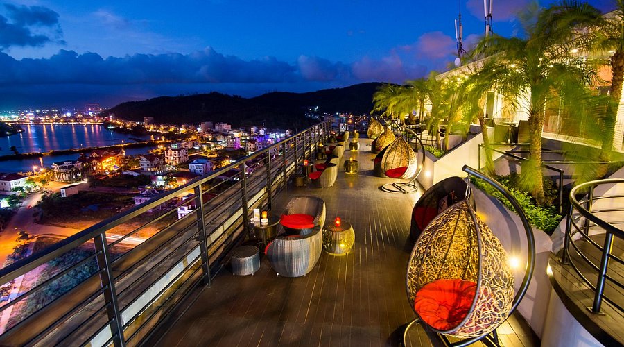 royal-lotus-hotel-halong